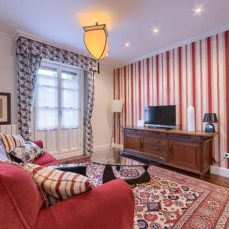 Bailen Reformado Elegante Con Wifi *